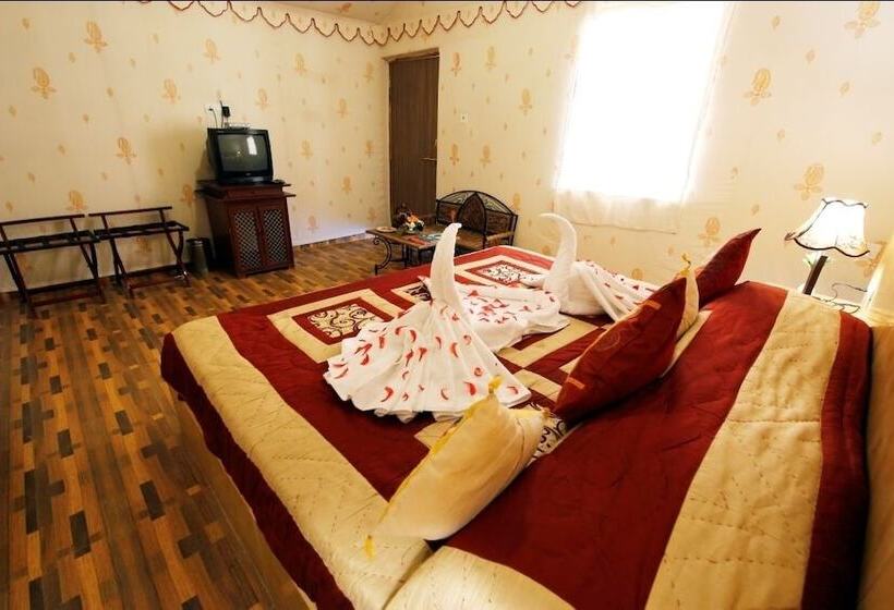 Hotel Chokhi Dhani Desert Camp