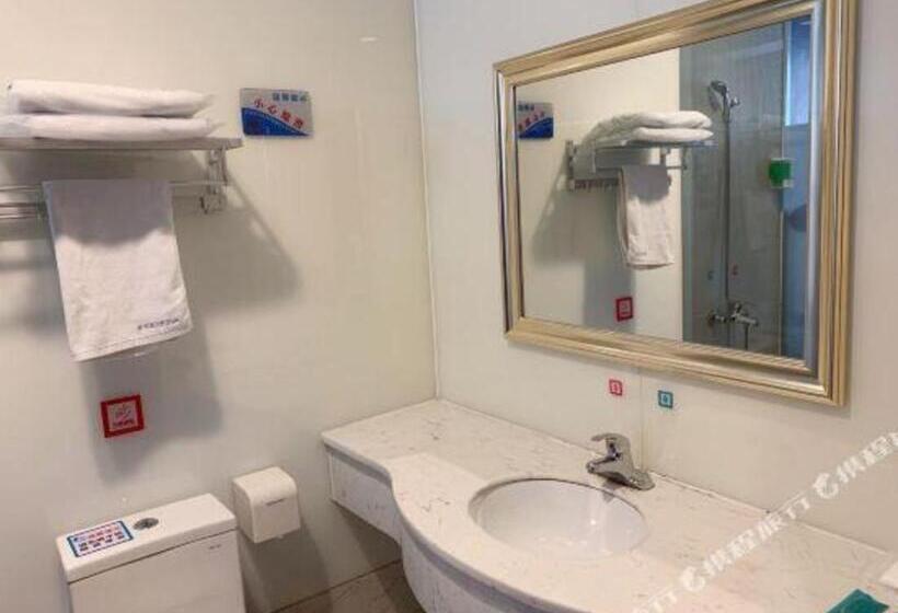 Pai Hotel Zhuhai Xinxiangzhou China Resources Vanguard Minzhu Railway Station