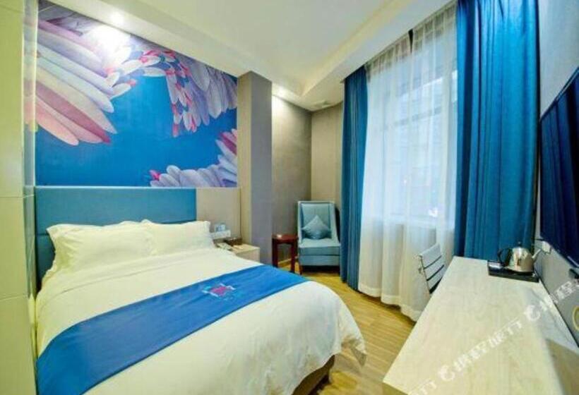 Pai Hotel Zhuhai Xinxiangzhou China Resources Vanguard Minzhu Railway Station