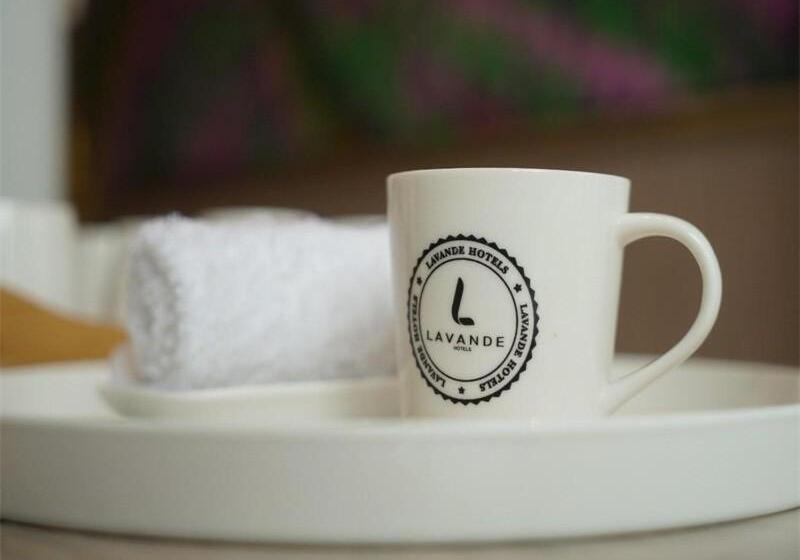 Lavande Hotel Nanchang Bayi Square Branch