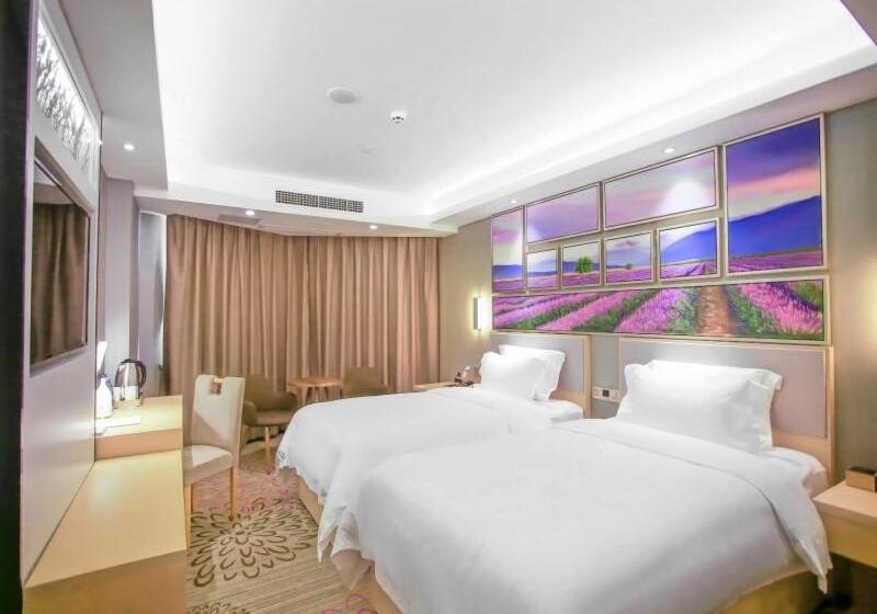 Lavande Hotel Nanchang Bayi Square Branch