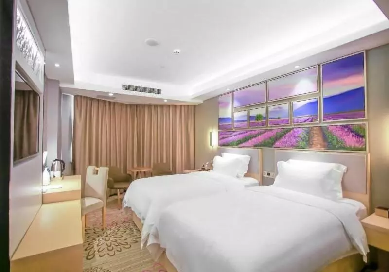 Lavande Hotel Nanchang Bayi Square Branch