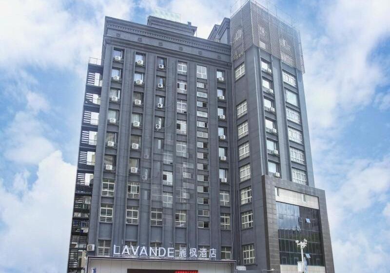 Lavande Hotel Nanchang Bayi Square Branch
