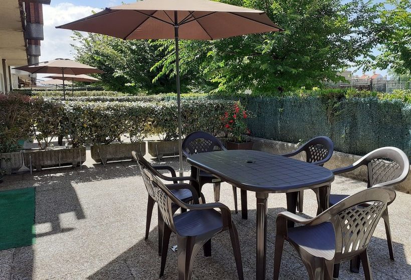 Apartamentos La Marina