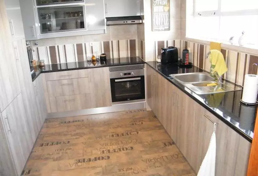 Apartamentos Maralvor