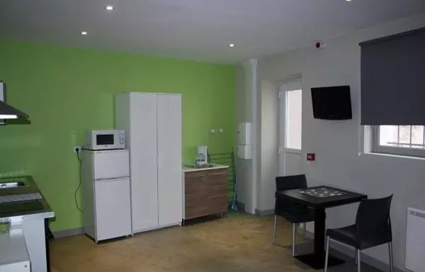 هتل Les Meublés De La Mère Michaud