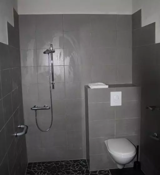 هتل Les Meublés De La Mère Michaud