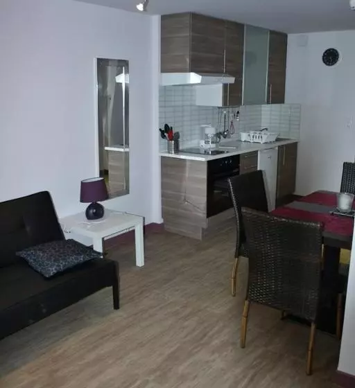 هتل Les Meublés De La Mère Michaud