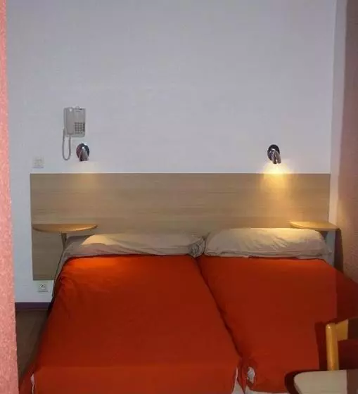 هتل Les Meublés De La Mère Michaud