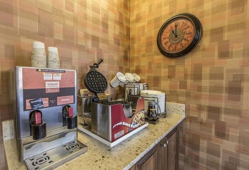 هتل Comfort Inn Gander