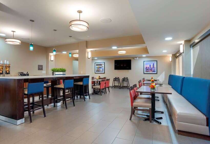 فندق Comfort Suites Mobile East Bay