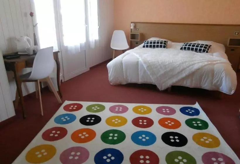 Hotel Hôtel De Tessé