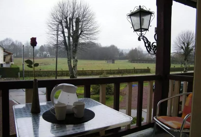 Hotel Hôtel De Tessé