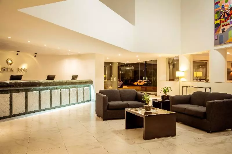 בית מלון כפרי Fiesta Inn Aguascalientes