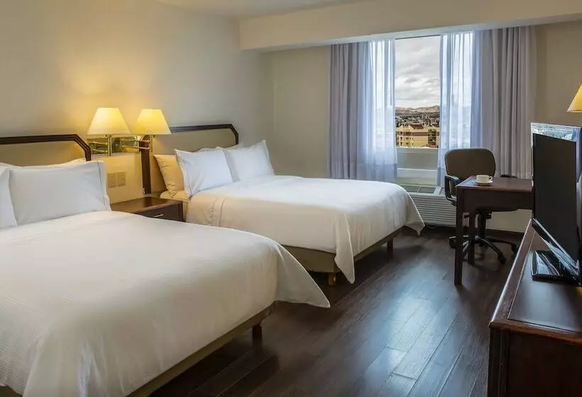 בית מלון כפרי Fiesta Inn Ciudad Juarez