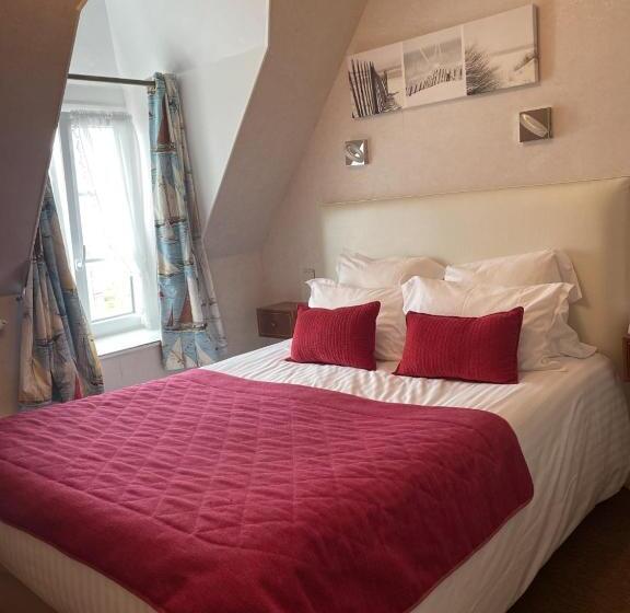 فندق Hôtel De La Pointe Du Grouin