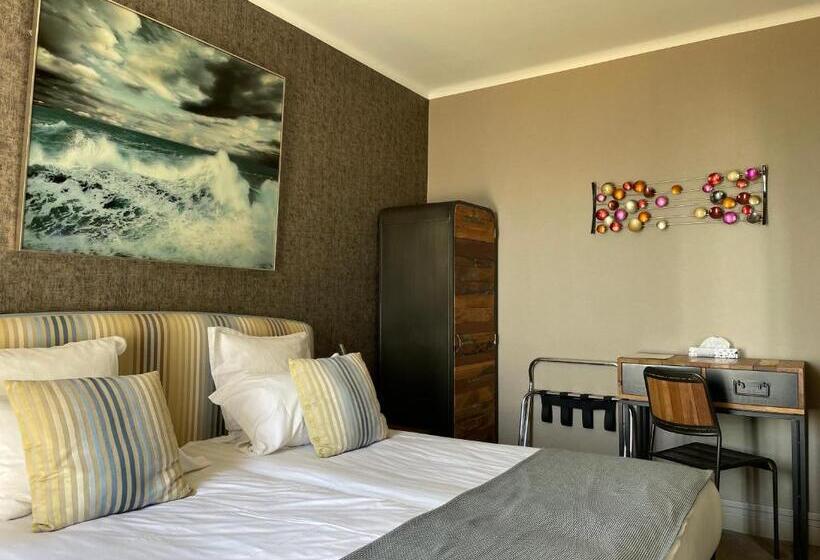 فندق Hôtel De La Pointe Du Grouin