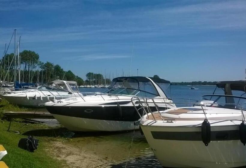 Отель La Caravelle Logis