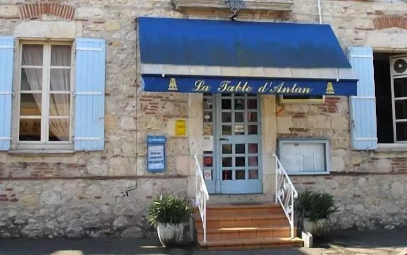 Logis Hotels   La Table D Antan   Hôtel 2 étoiles Et Restaurant