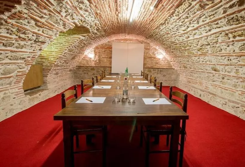 Logis Hotels   La Table D Antan   Hôtel 2 étoiles Et Restaurant