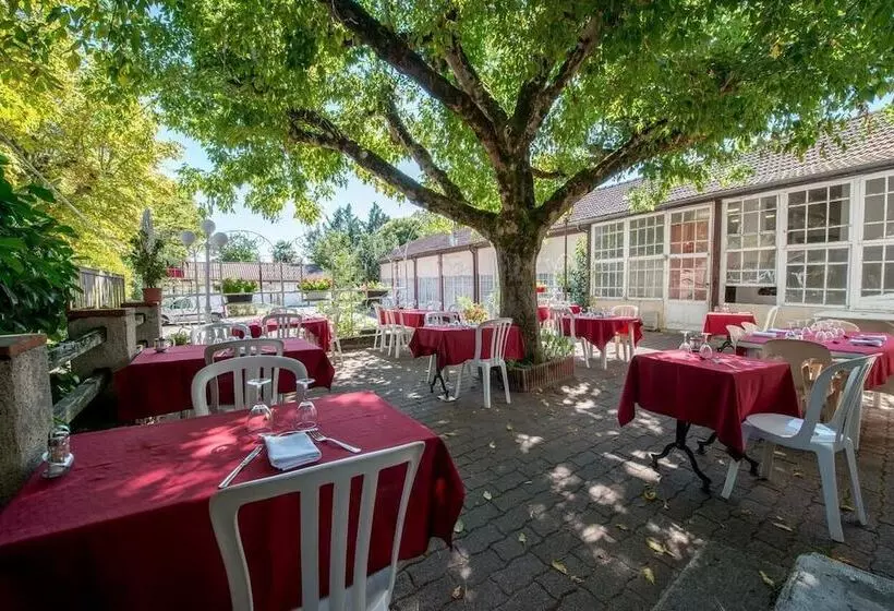 Logis Hotels   La Table D Antan   Hôtel 2 étoiles Et Restaurant