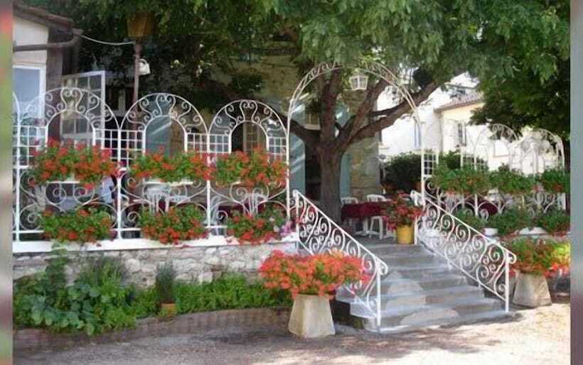 Logis Hotels   La Table D Antan   Hôtel 2 étoiles Et Restaurant