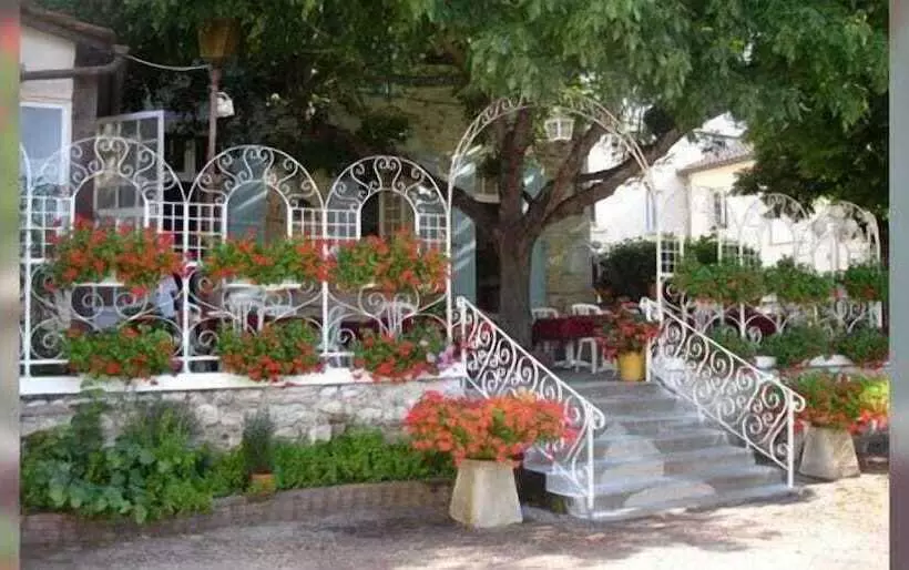 Logis Hotels   La Table D Antan   Hôtel 2 étoiles Et Restaurant