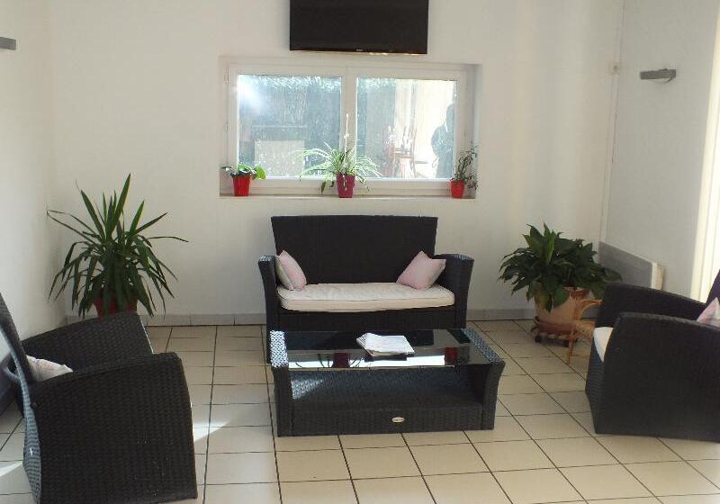 בית מלון כפרי Logis Hôtel Le Clos Saint Loup