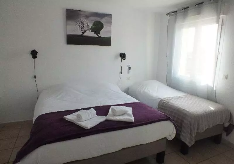 호텔 Logis Hôtel Le Clos Saint Loup