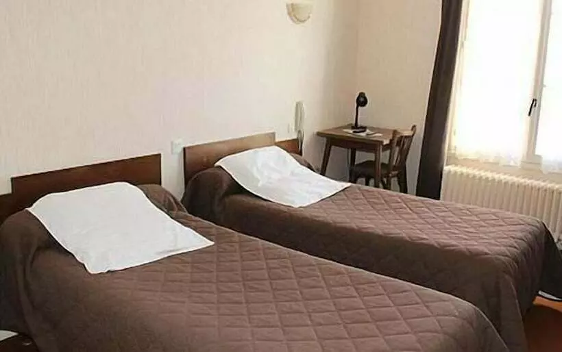 Отель Hôtel Le Commerce