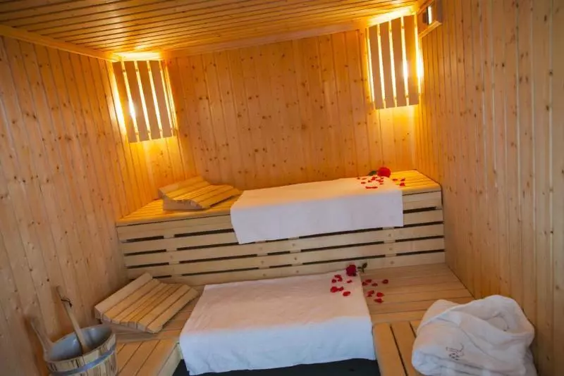 Отель Logis Hostellerie Des Clos Et Restaurant Bistrot Des Grands Crus