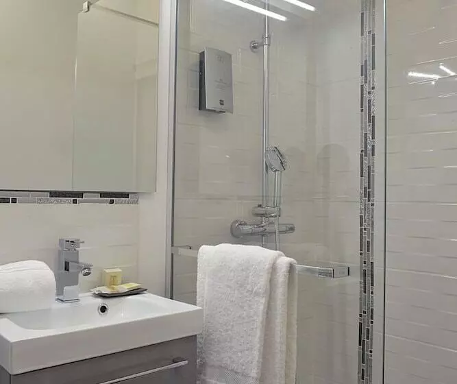 호텔 Logis L Hermitage