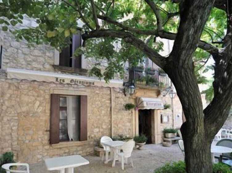 호텔 Logis Hôtel Restaurant Les Géraniums