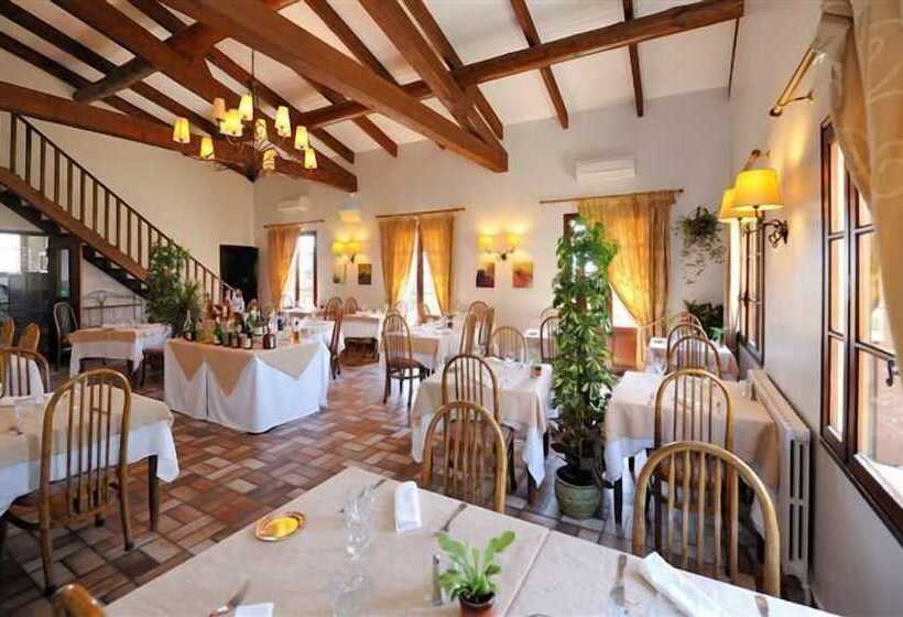 호텔 Logis Hôtel Restaurant Les Géraniums