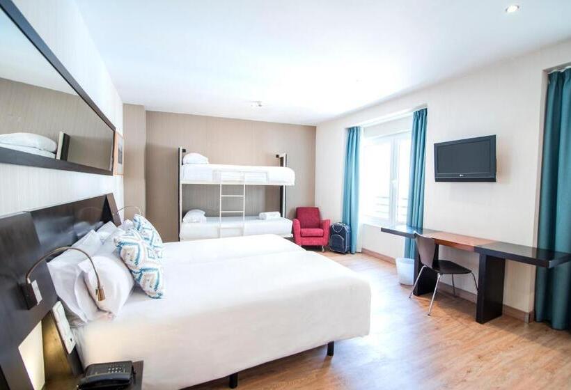 هتل Petit Palace Plaza De La Reina