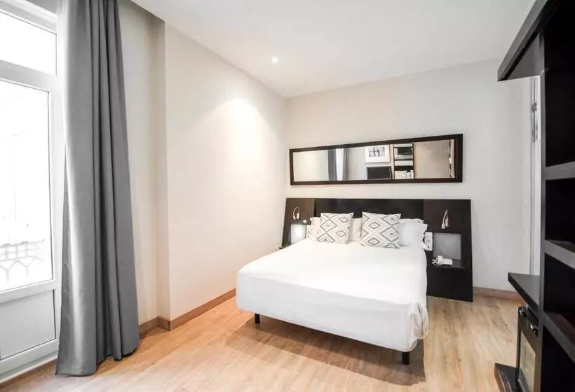 酒店 Petit Palace Plaza De La Reina