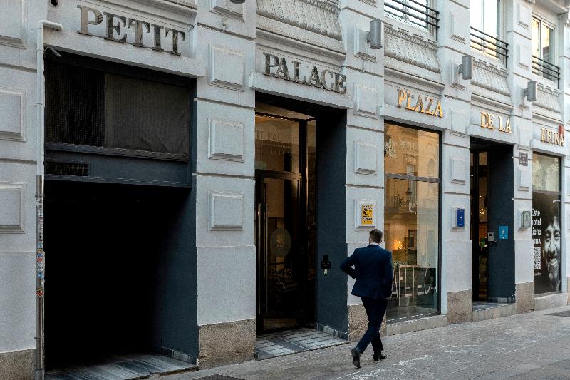 هتل Petit Palace Plaza De La Reina
