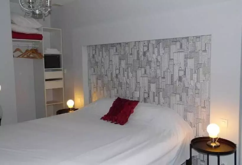 Отель Restaurant Herard