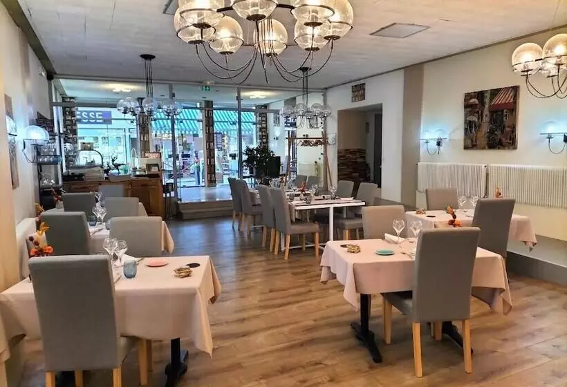 Отель Restaurant Herard