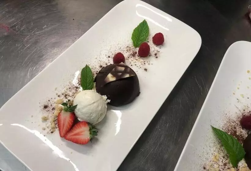 Отель Restaurant Herard