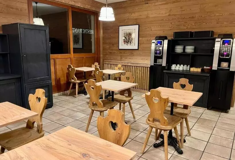 Отель Restaurant Le Clos