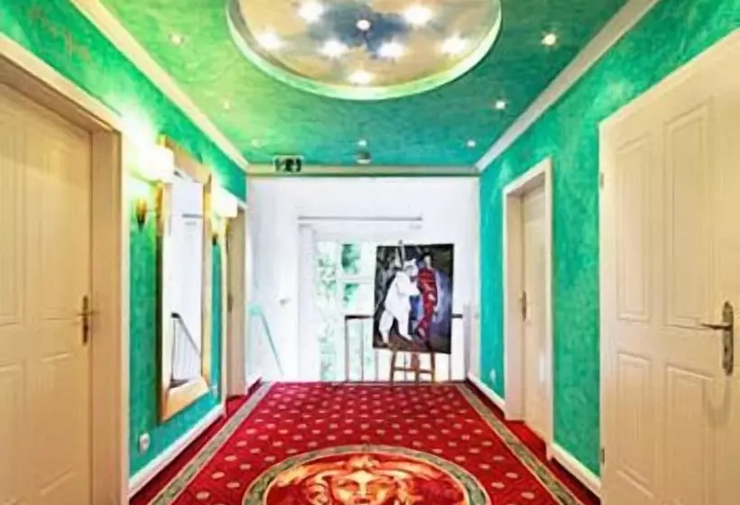 Hotelli Park Villa Zentral Am Mittelrhein Zimmer & Apartments