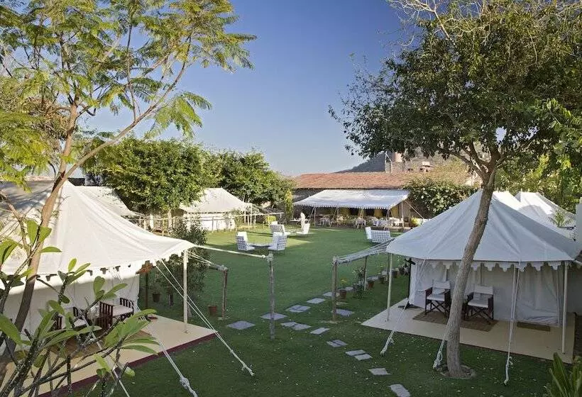 Hotelli Ramthara Fort