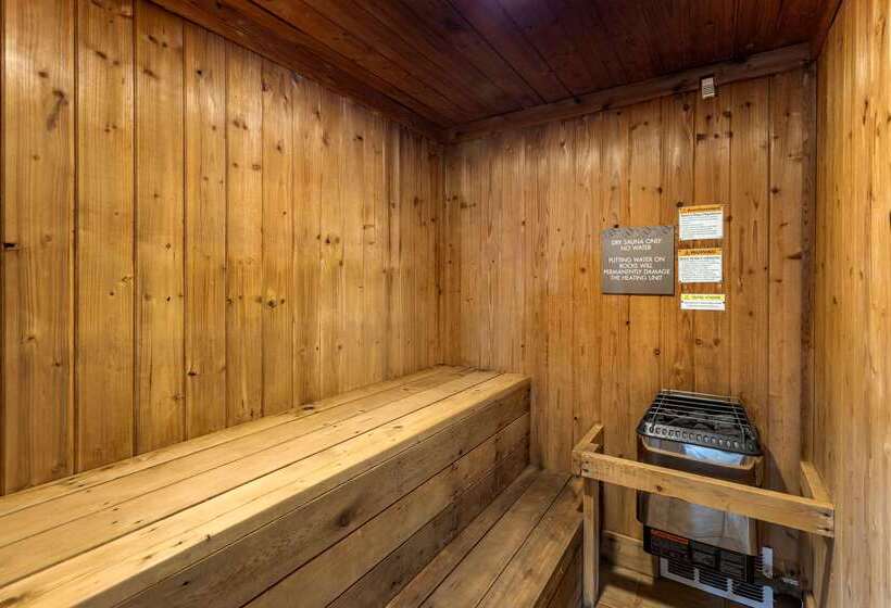 Hotel Comfort Suites Golden West On Evergreen Parkway