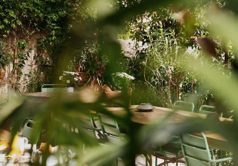 בית מלון כפרי Coq