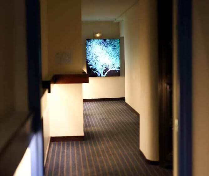 호텔 Hôtel De France   Restaurant L Insolite