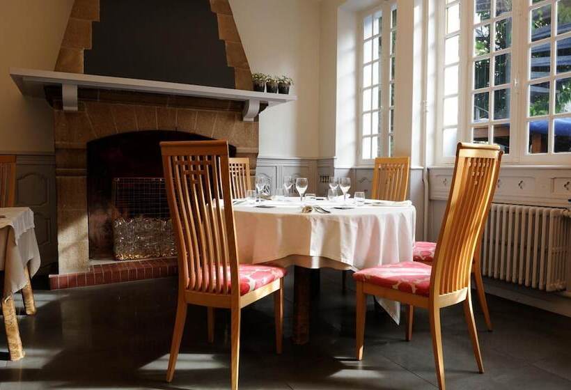 호텔 Hôtel De France   Restaurant L Insolite