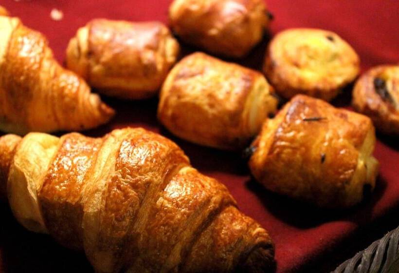 호텔 Hôtel De France   Restaurant L Insolite