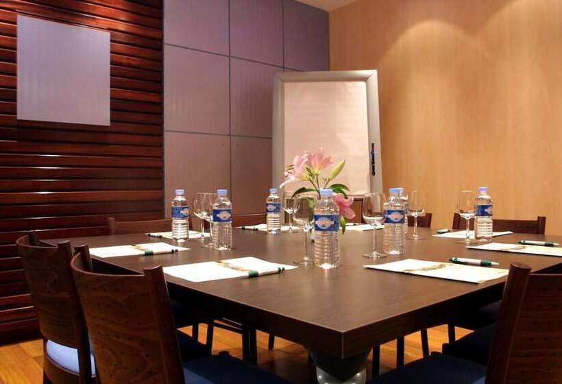 ホテル Hôtel Restaurant L Hirondelle