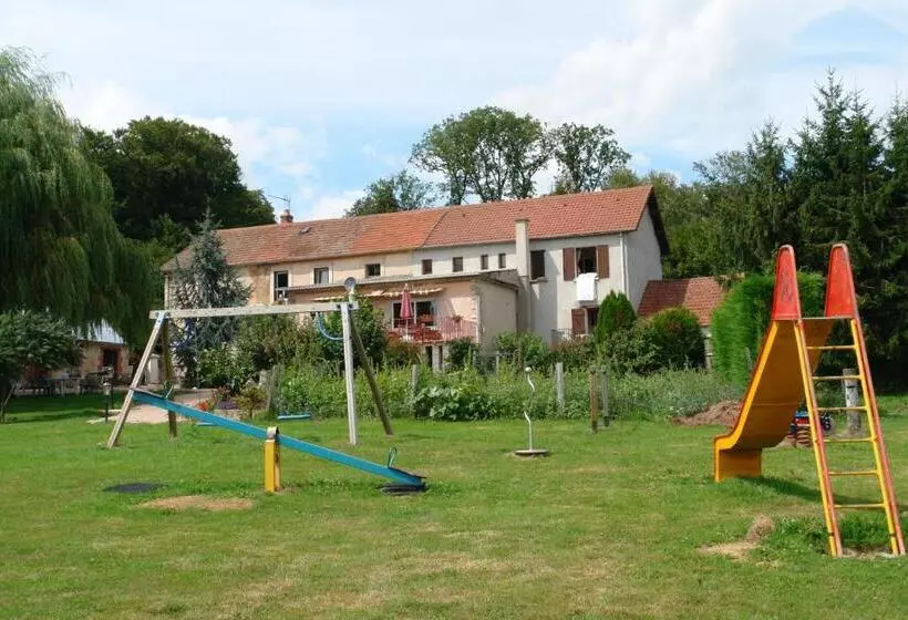 ホテル La Croix Des Bois